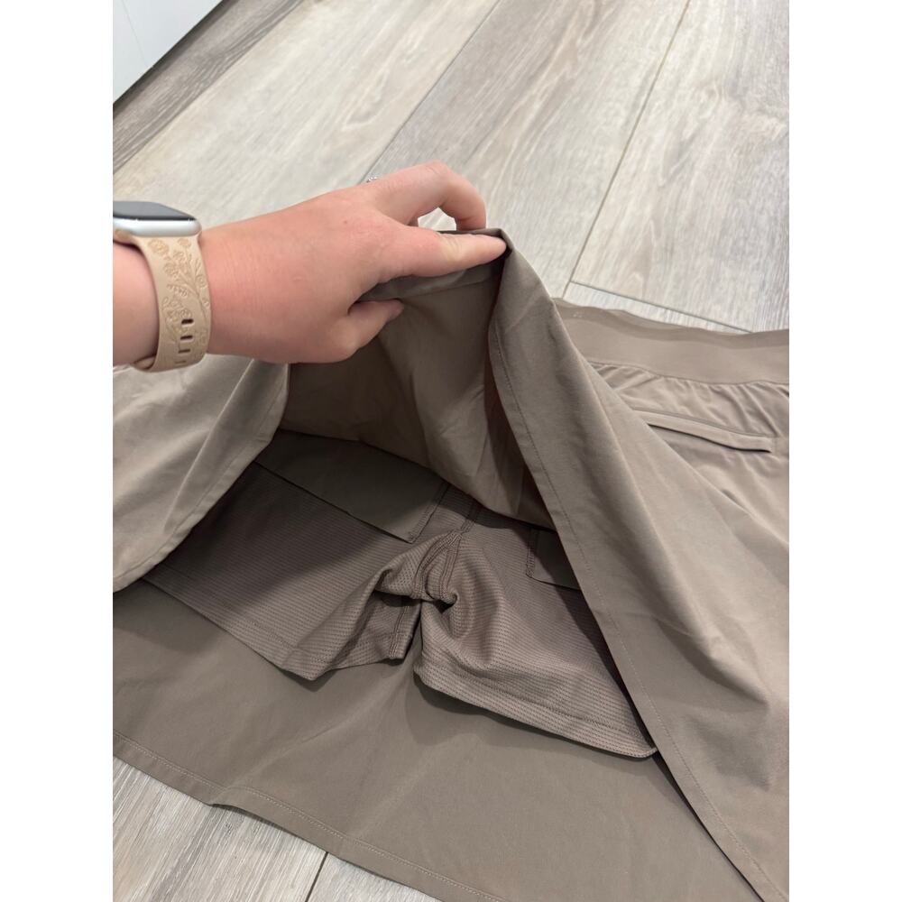 Athleta Tan Skirt with pockets size 14 - Picture 3 of 6